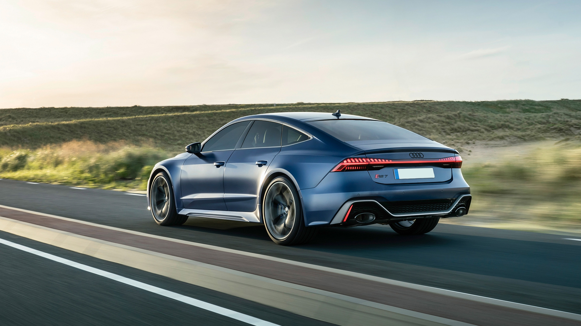 /Fotky_WEBP/Audi_RS7.webp